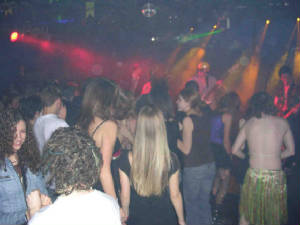 crowd12.jpg